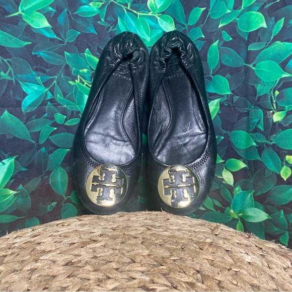 Tory Burch Shoes - Tory Burch black Leather flats